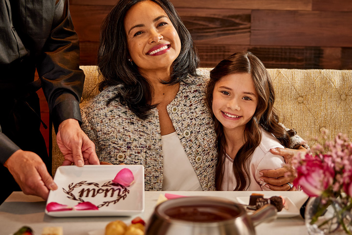 Mothers Day Celebration at Melting Pot