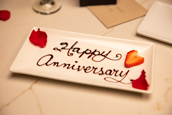 Anniversary Dipper Plate